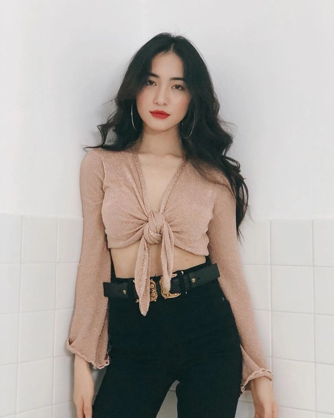 Sao việt khoe street style tràn ngập màu sắc xu hướng mới nhất