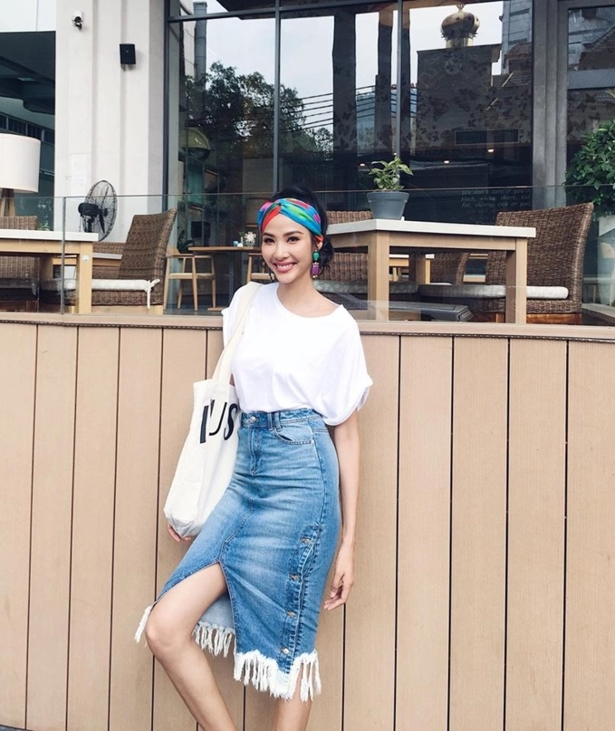 Sao việt khoe street style tràn ngập màu sắc xu hướng mới nhất