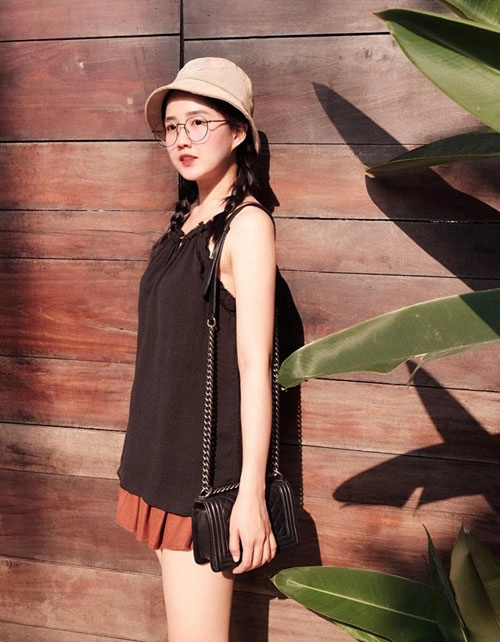 Sao việt khoe street style tràn ngập màu sắc xu hướng mới nhất