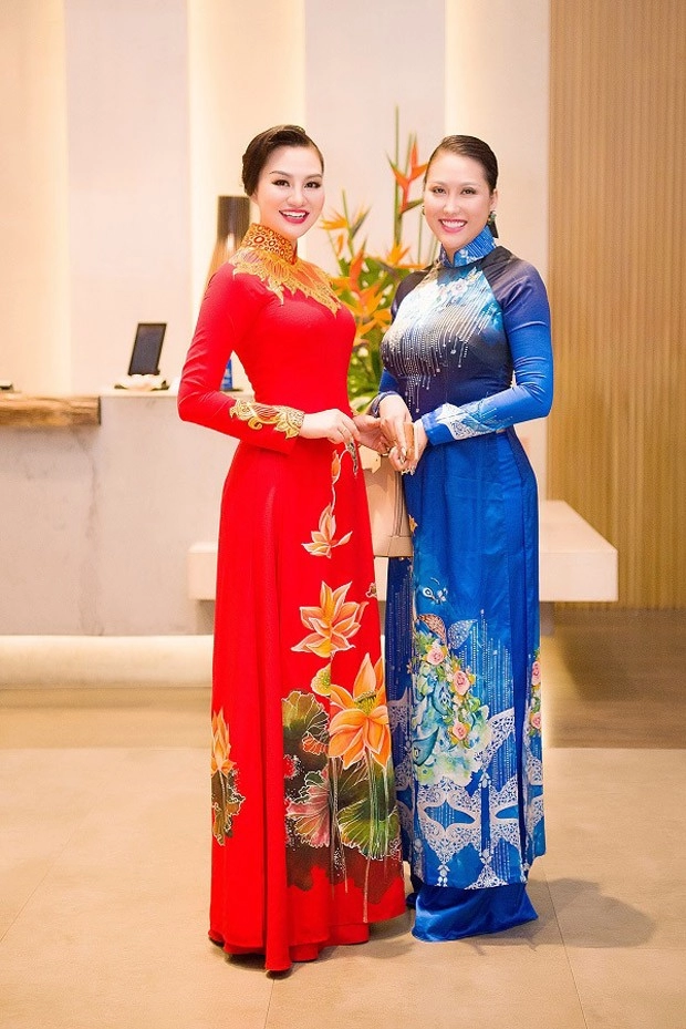 Trần huyền nhung cùng nguyên vũ được mời vào vị trí ghế nóng