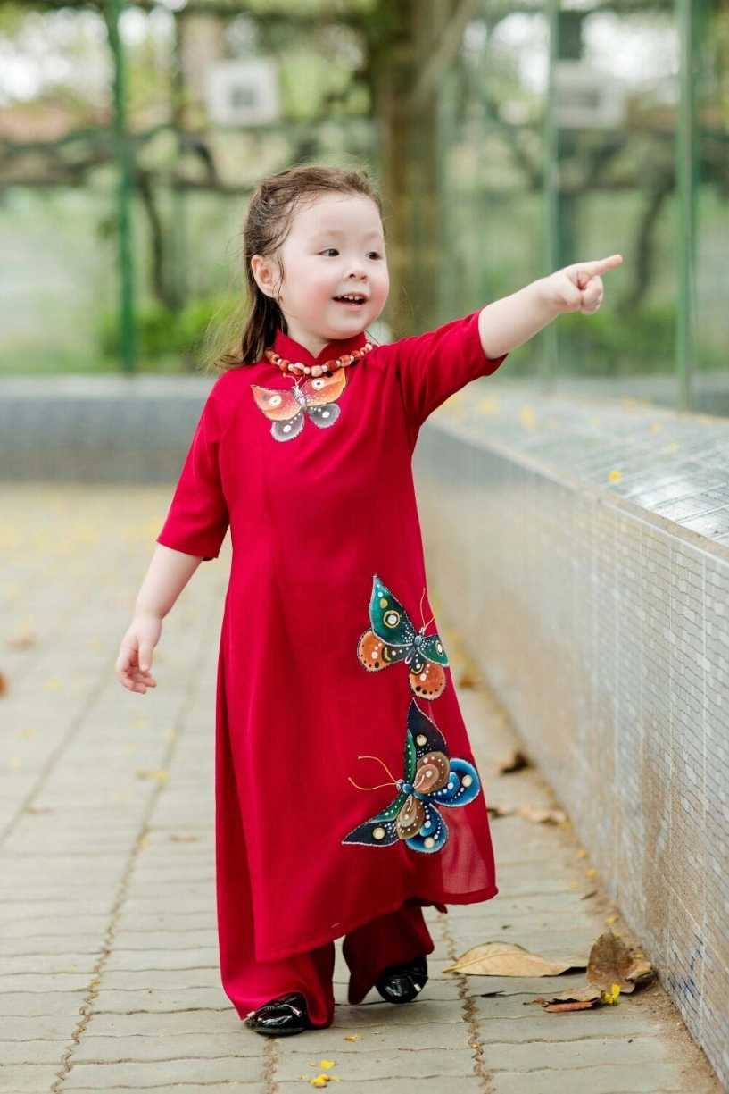 Elly trần và cadie mộc trà mặc áo dài đôi siêu đẹp