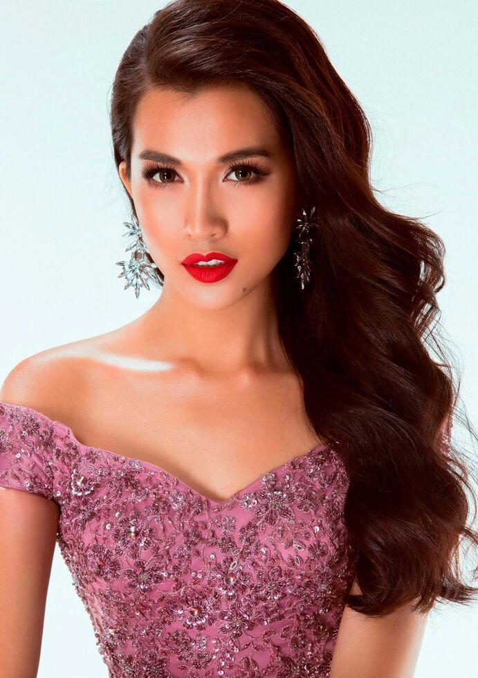 Lệ hằng đẹp khó cưỡng trước bán kết
