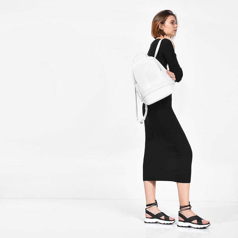 Những phụ kiện tạo điểm nhấn cho streetstyle của chị em