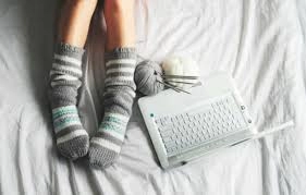 Thói quen đi tất khi ngủ vào mùa đông đúng hay sai