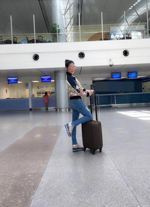 Lý nhã kỳ sợ bạn trai buồn khi đi công tác nước ngoài