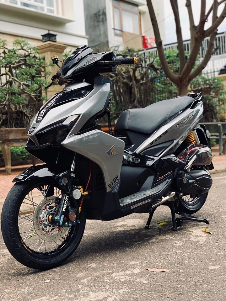 Honda air blade 125 độ nhẹ nhàng với phong cách độc đáo