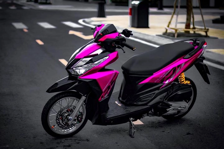 Honda click độ với phong cách hồng đen dọn cá tính