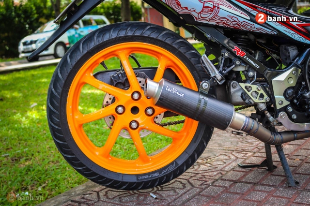 Raider độ dàn chân khủng bố cùng vô số đồ chơi đắt giá