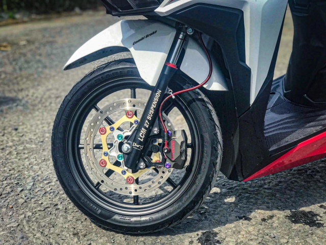 Vario độ cực khét với dàn trang bị cao cấp giá cao