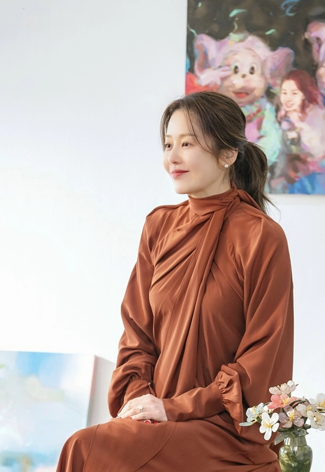 Á hậu hàn quốc go hyun jung khiến nhm bấn loạn vì nhan sắc ở tuổi 52