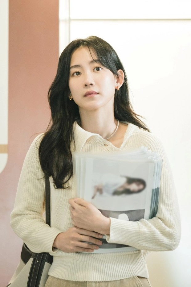 Thời trang tối giản của nữ diễn viên shin hyun been 