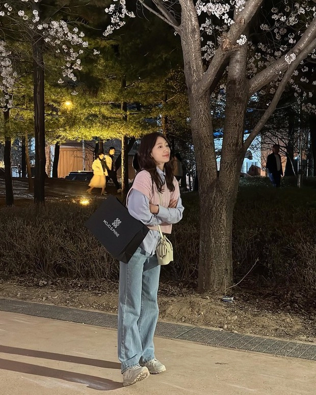 Guu thời trang chuẩn nàng thanh lịch của park shin hye trong phim mới