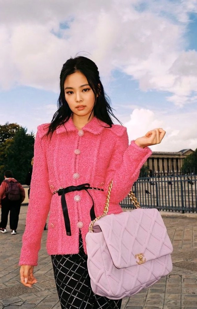 6 mẫu túi chanel được jennie nhiệt tình lăng xê