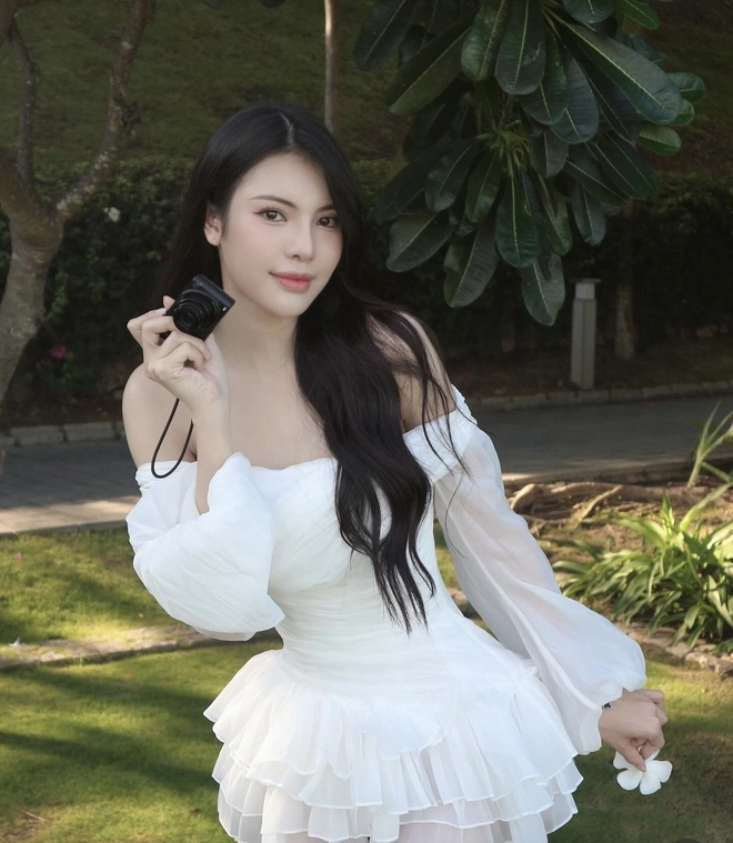 Á hậu miss international queen 2024 tường san khi không son phấn 