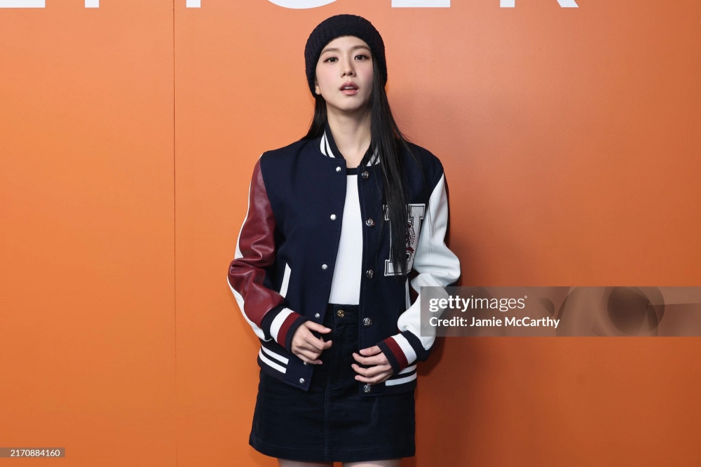 Jisoo và thuỳ tiên tại nyfw