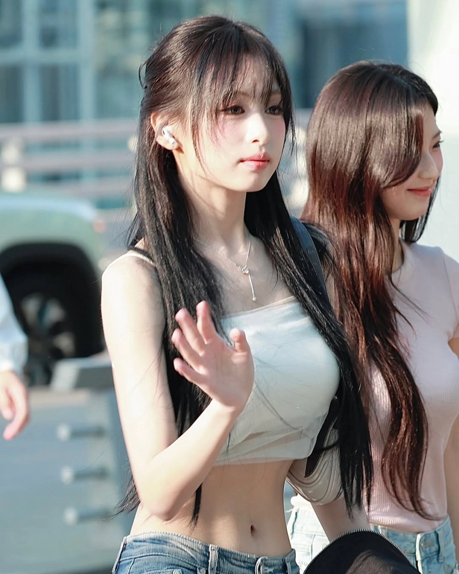 Cơ bụng số 11 chuẩn từng milimet của ahyeon