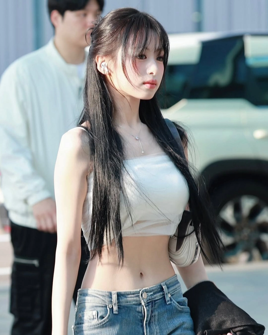 Cơ bụng số 11 chuẩn từng milimet của ahyeon