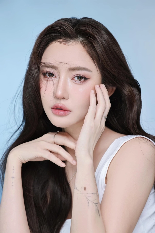 Hình ảnh mới nhất của bích phương qua loạt cam thường