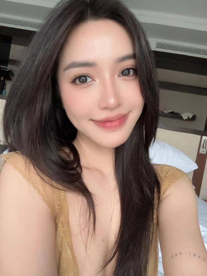 Hình ảnh mới nhất của bích phương qua loạt cam thường