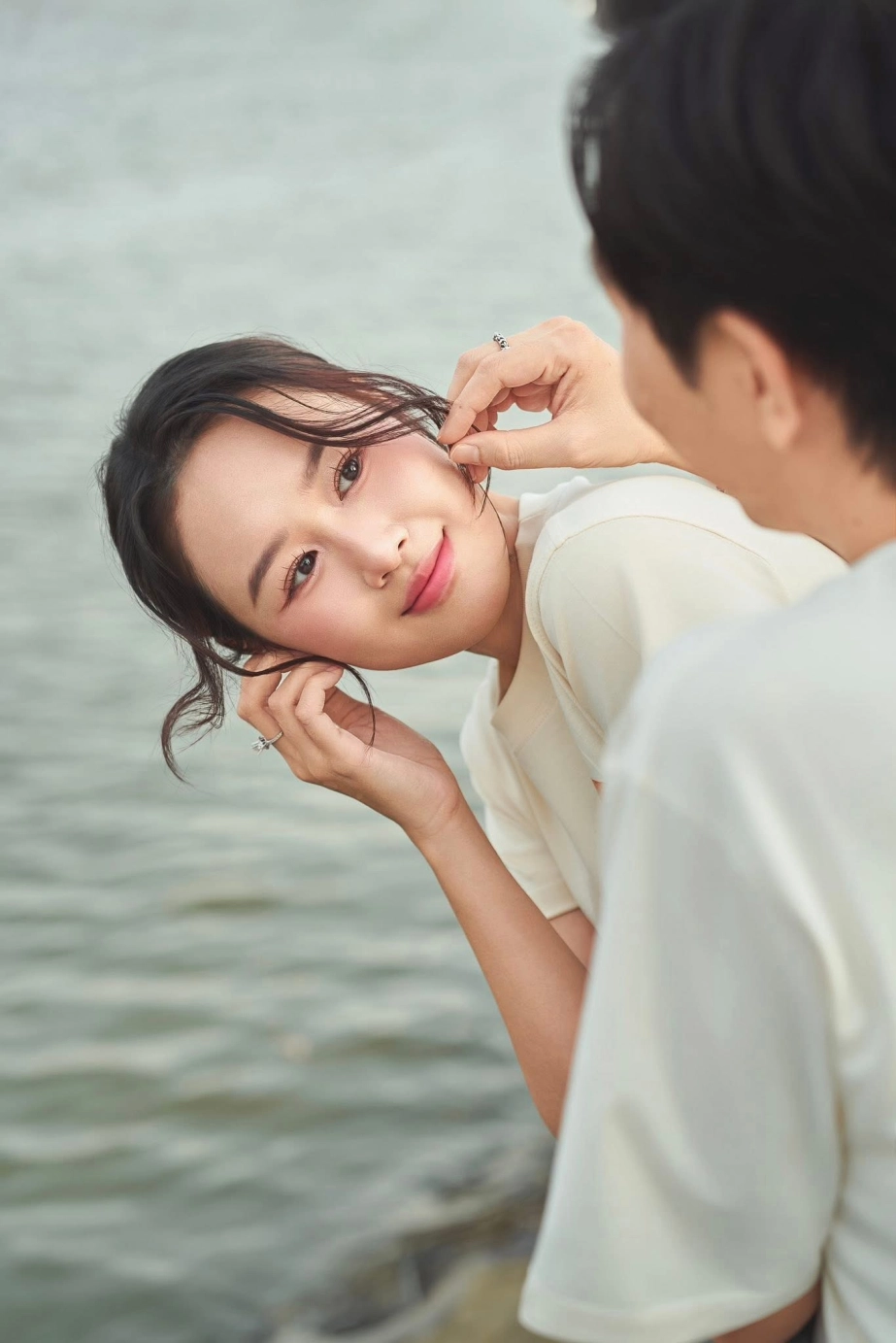 Nhan sắc ngày càng thăng hạng của bà xã anh đức