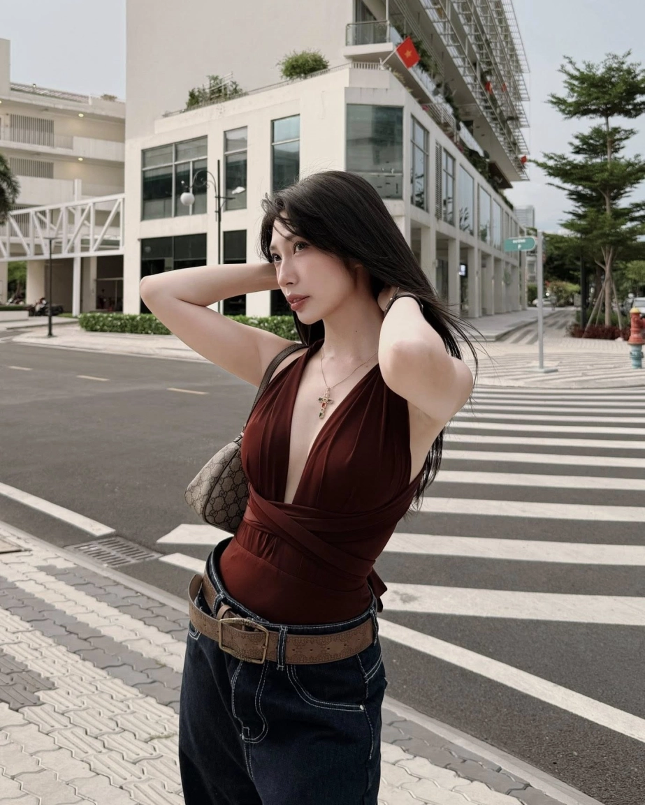 Visual ở tuổi 33 của nữ ca sĩ khổng tú quỳnh