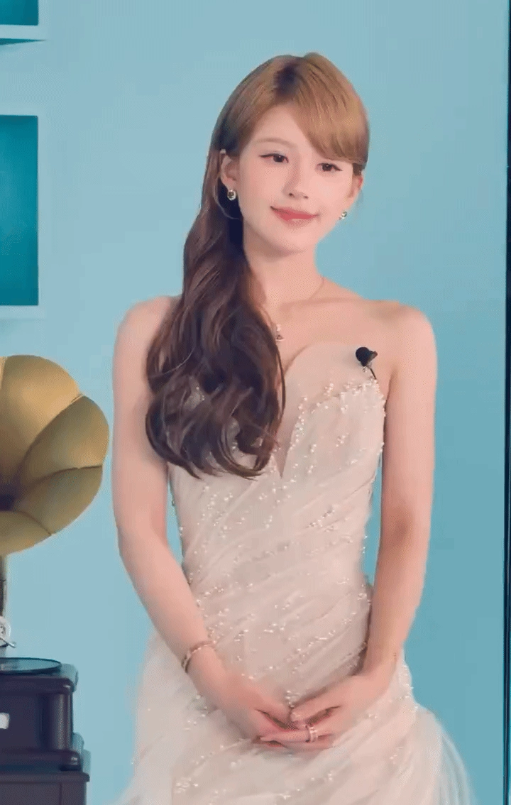 Triệu lộ tư diện đồ của nhà thiết kế việt nam