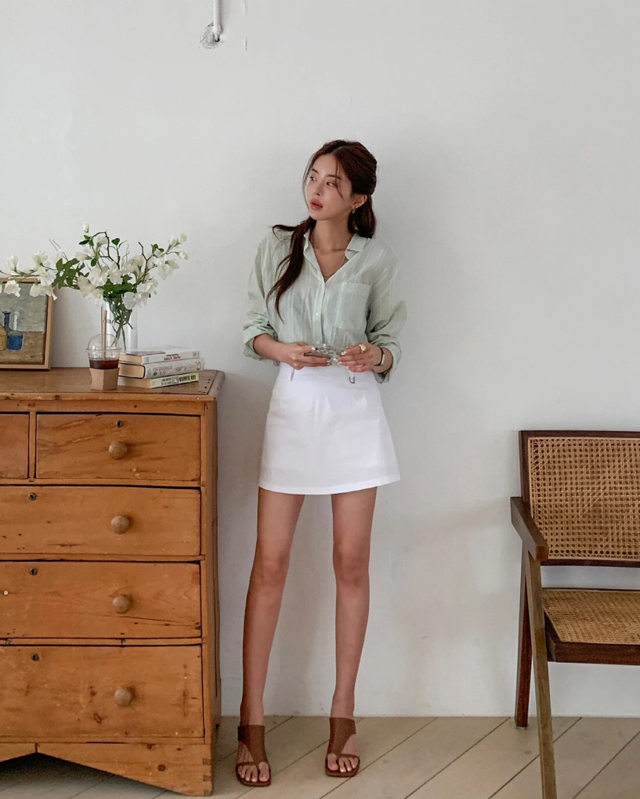 Top 10 set áo sơ mi mùa thu 2025 mà nàng nên thử