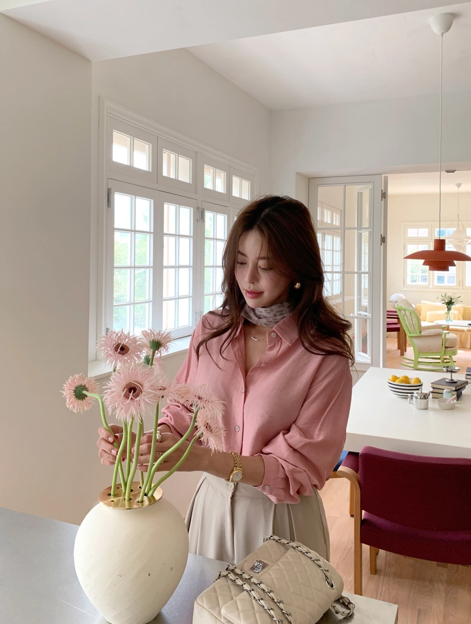 Top 10 set áo sơ mi mùa thu 2025 mà nàng nên thử