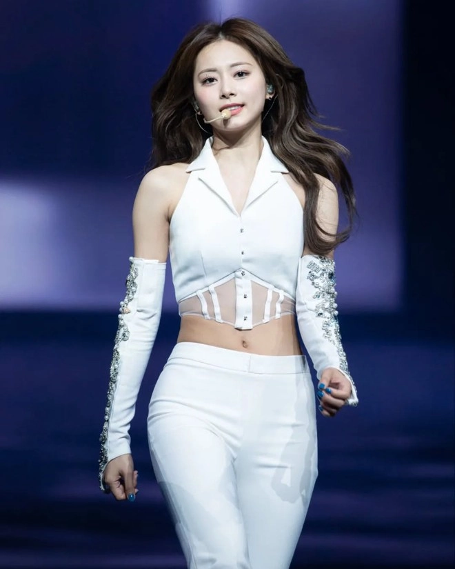 Giao diện sexy trưởng thành của tzuyu viral khắp cõi mạng